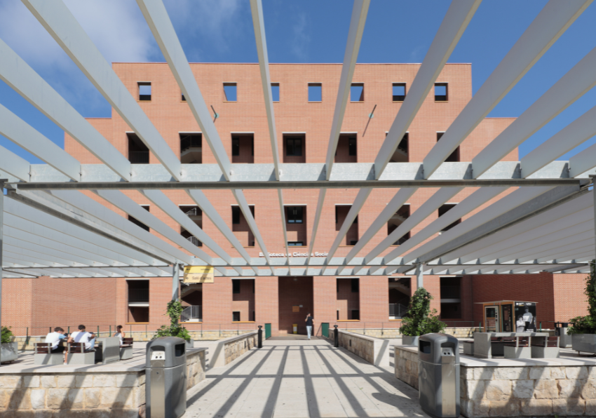 Biblioteca de Ciències Socials
